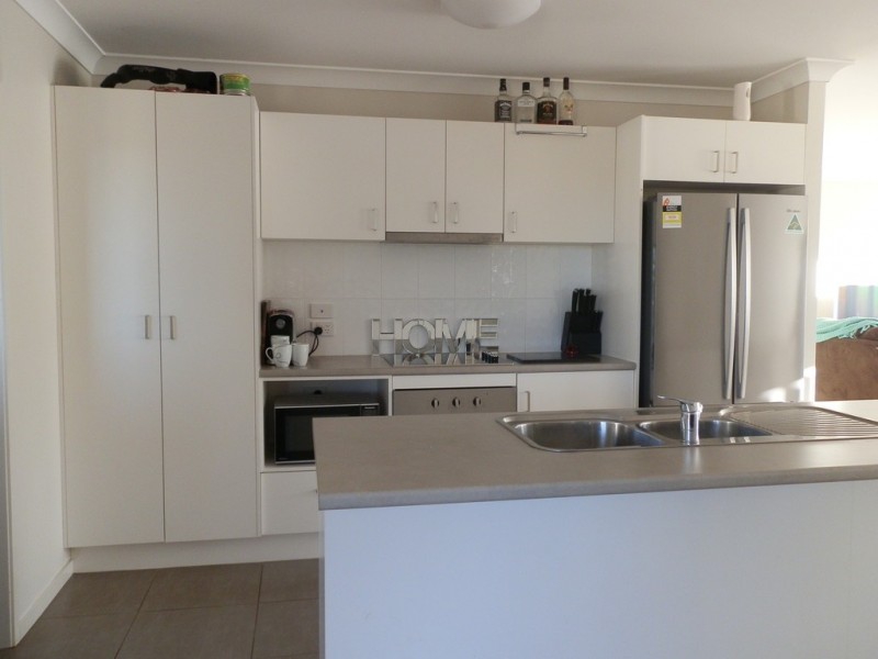 15 Ivers Place, Emerald QLD 4720