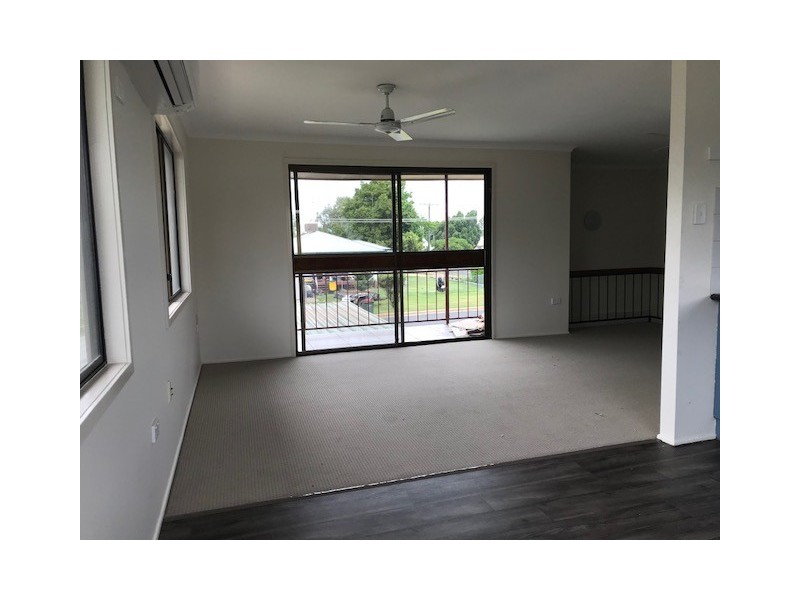 1 Dearden Place, Emerald QLD 4720