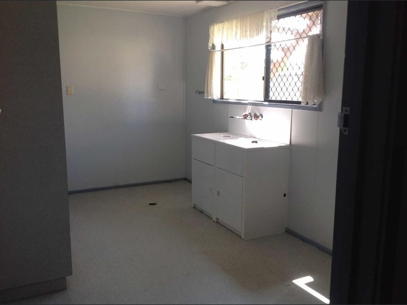 1 Dearden Place, Emerald QLD 4720