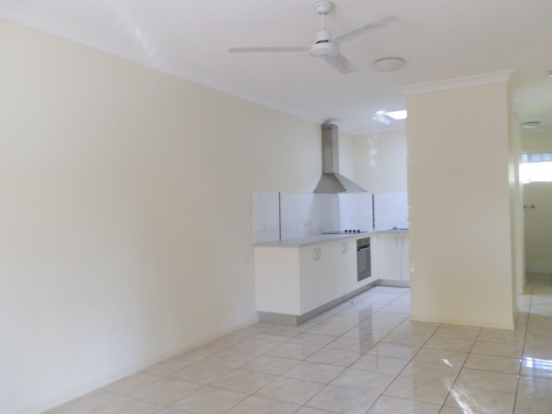 1/2 Expeller Court, Emerald QLD 4720