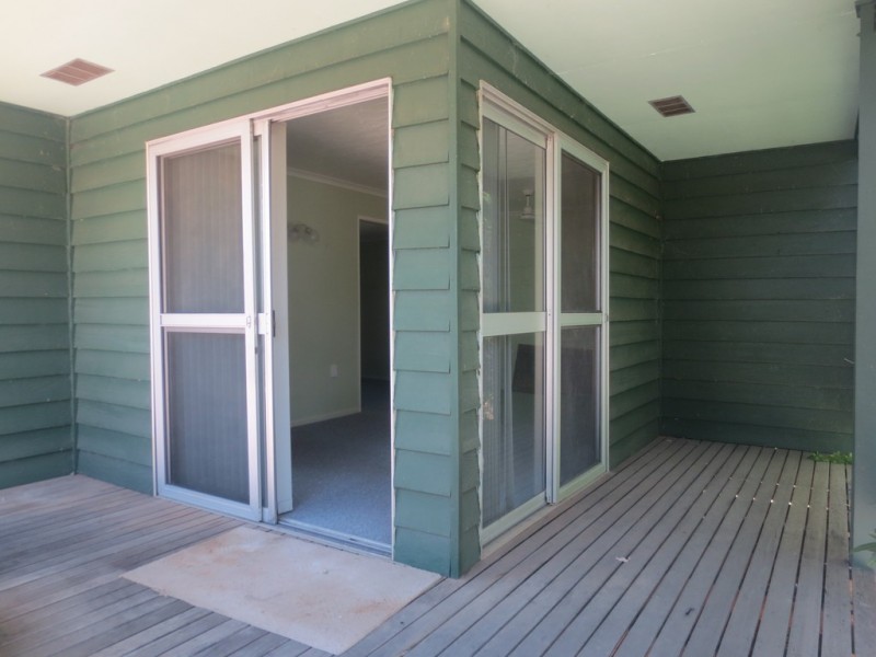 10 Tellembuggerum Close, Rubyvale QLD 4702