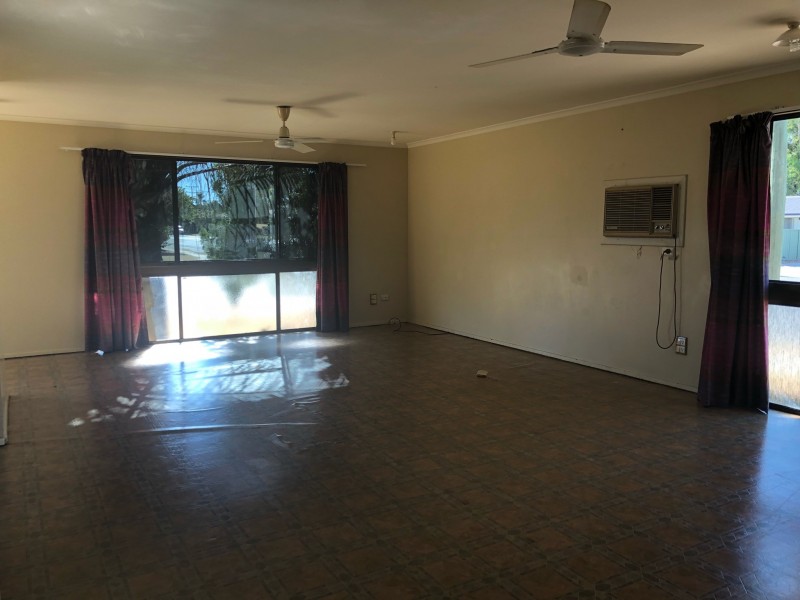40 Mellish Crescent, Emerald QLD 4720