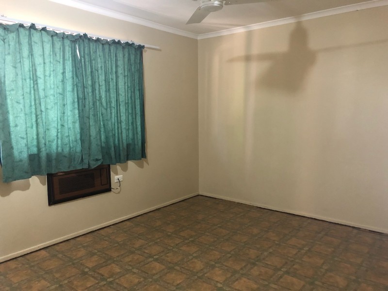 40 Mellish Crescent, Emerald QLD 4720