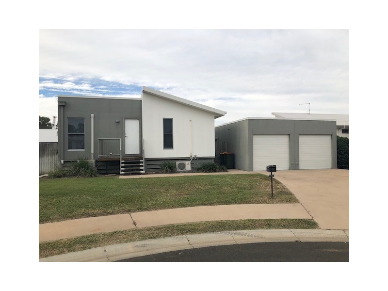 7 Lilly Close, Emerald QLD 4720