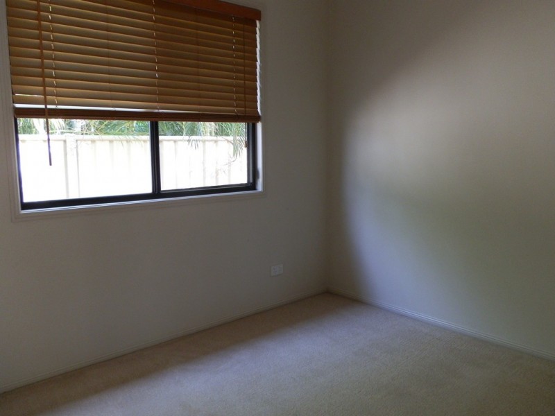 2/23 Callaghan Street, Emerald QLD 4720