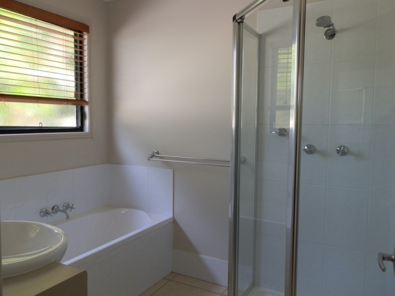 2/23 Callaghan Street, Emerald QLD 4720