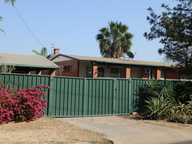 12 Expeller Court, Emerald QLD 4720