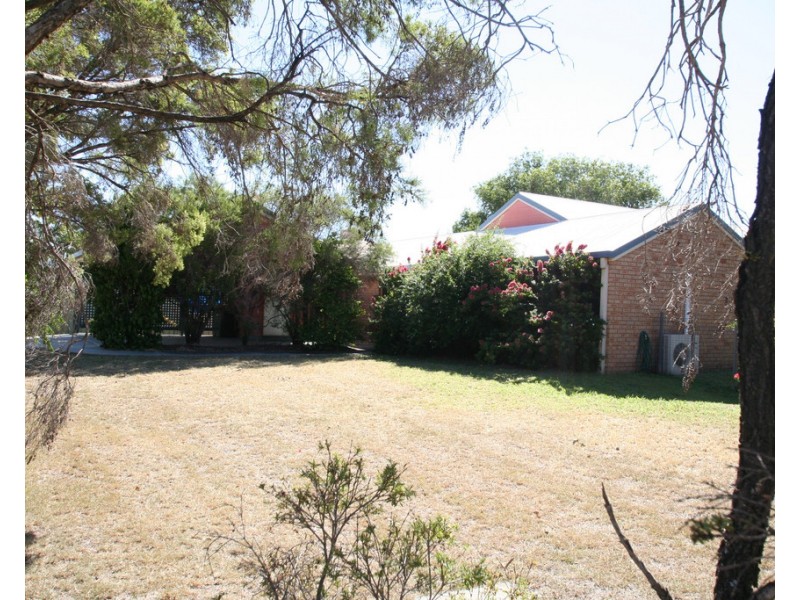 235 Borilla Street, Emerald QLD 4720