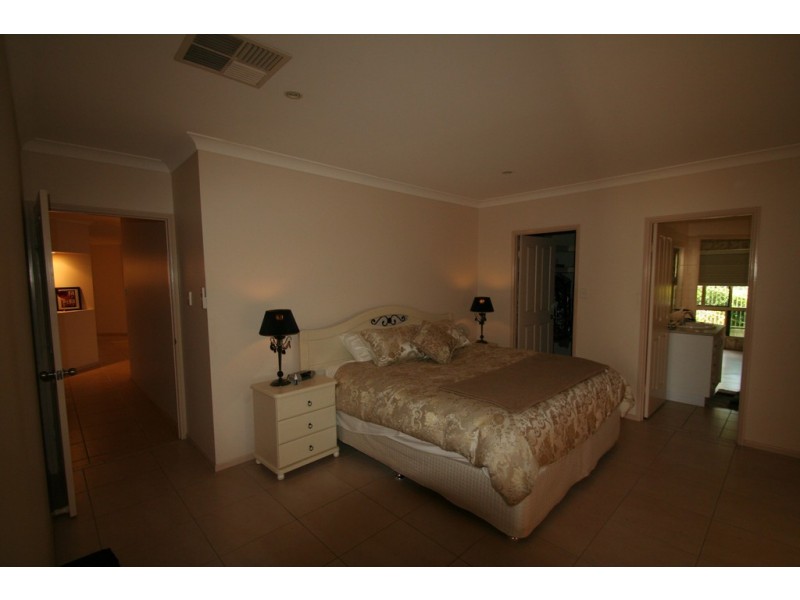 14 Staunton Street, Emerald QLD 4720
