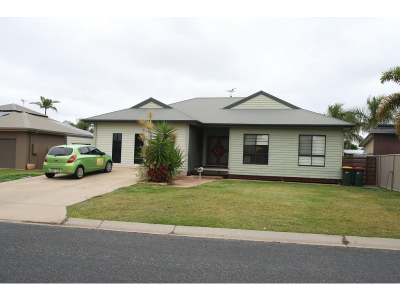 10 Baldwin Street, Emerald QLD 4720