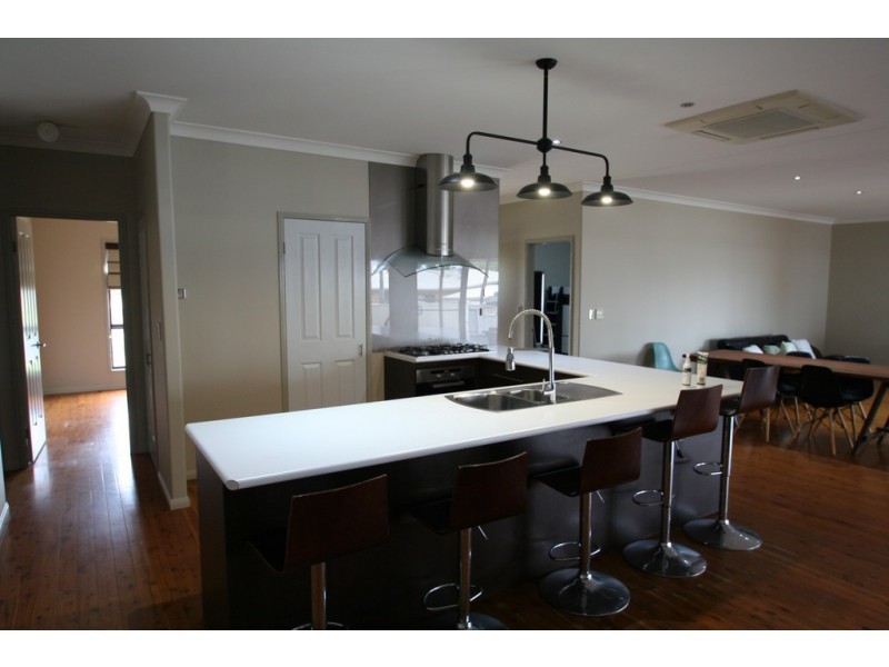 10 Baldwin Street, Emerald QLD 4720