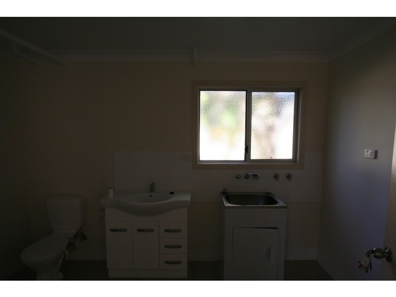 70 Baker Street, Emerald QLD 4720