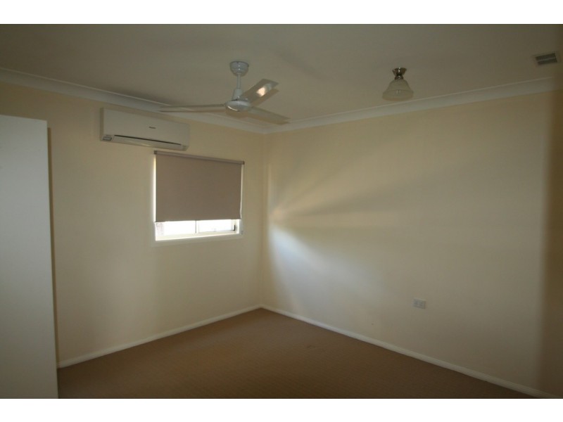 70 Baker Street, Emerald QLD 4720