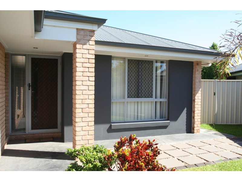 12A Morgan Place, Emerald QLD 4720