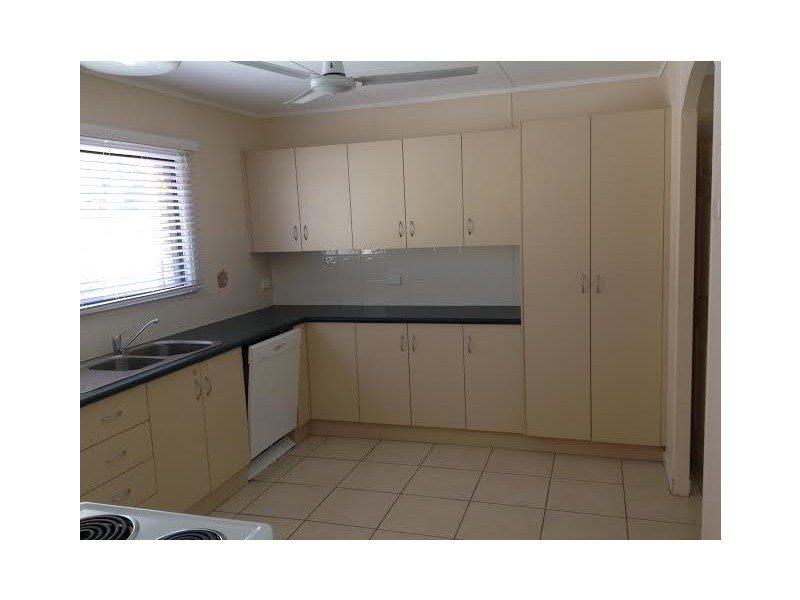 105 Borilla Street, Emerald QLD 4720