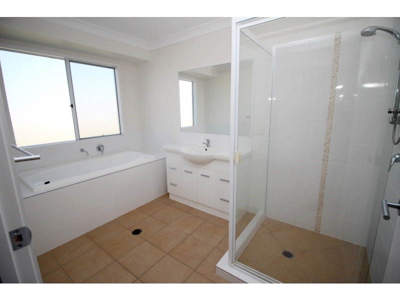 23 Scotts Peak Drive, Capella QLD 4723