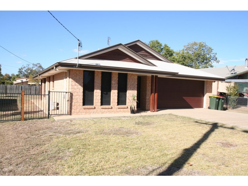 17 Rickertt Street, Capella QLD 4723