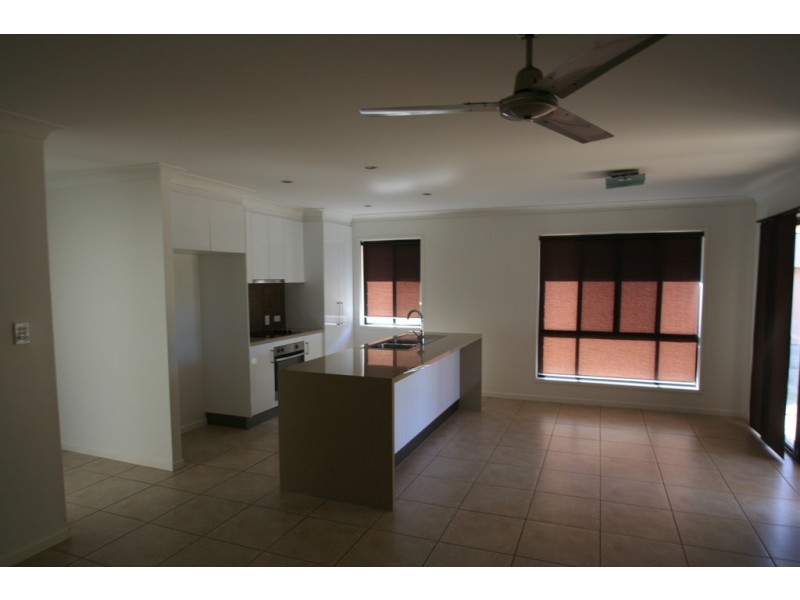 17 Rickertt Street, Capella QLD 4723