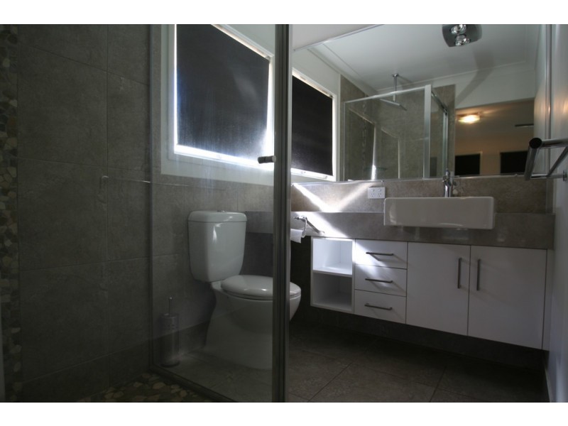 17 Rickertt Street, Capella QLD 4723