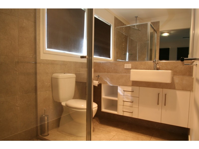 17 Rickertt Street, Capella QLD 4723