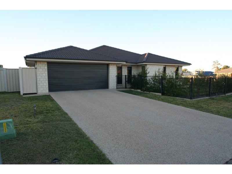 6 Moriarty Street, Emerald QLD 4720