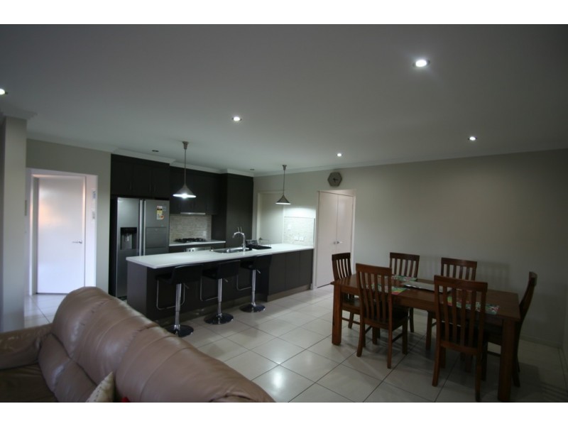 6 Moriarty Street, Emerald QLD 4720