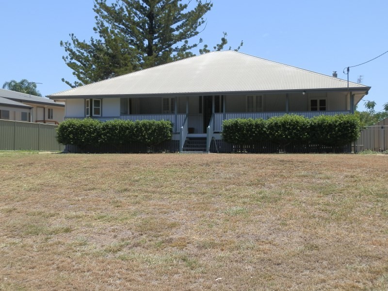 26 Riverview Street, Emerald QLD 4720