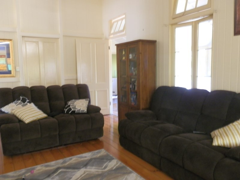 26 Riverview Street, Emerald QLD 4720