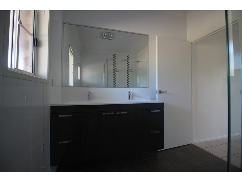 28 Slack Drive, Emerald QLD 4720