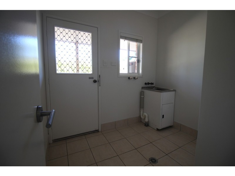 28 Slack Drive, Emerald QLD 4720