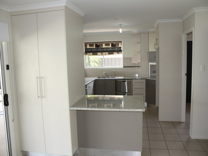7 Batts Place, Emerald QLD 4720