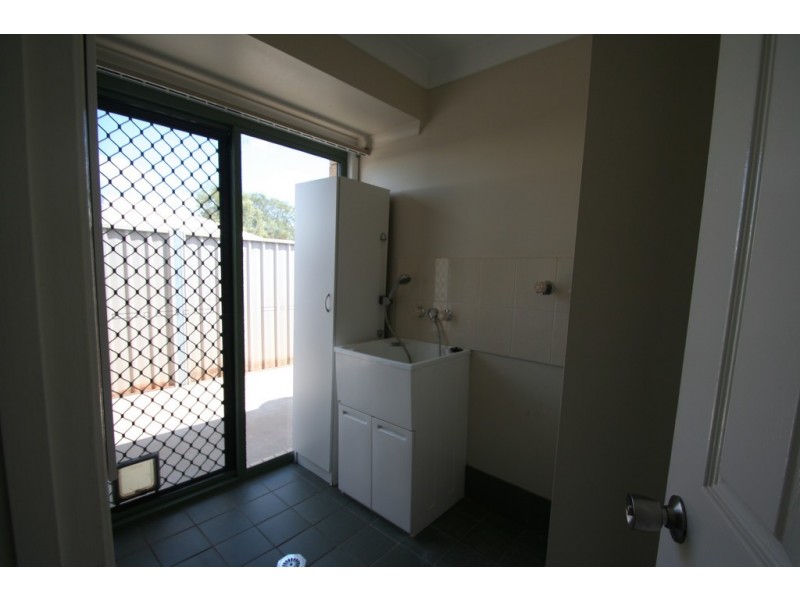 72 Crinum Crescent, Emerald QLD 4720