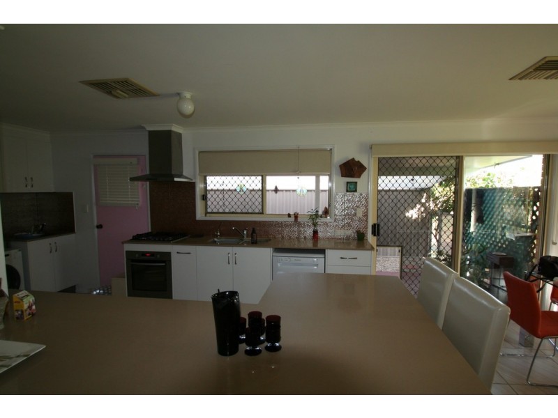 83 Park Avenue, Emerald QLD 4720