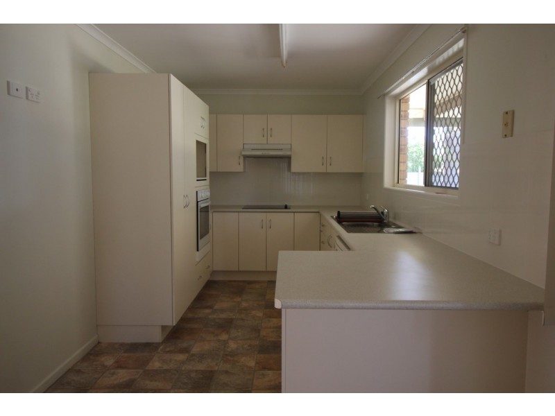3 GALLAGHER PLACE, Emerald QLD 4720