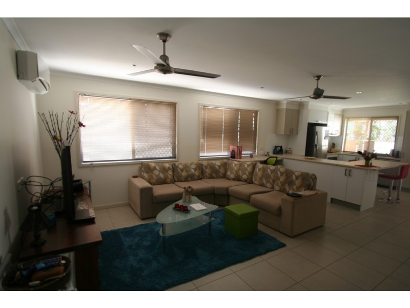Unit 1/1 Charolais Place, Emerald QLD 4720