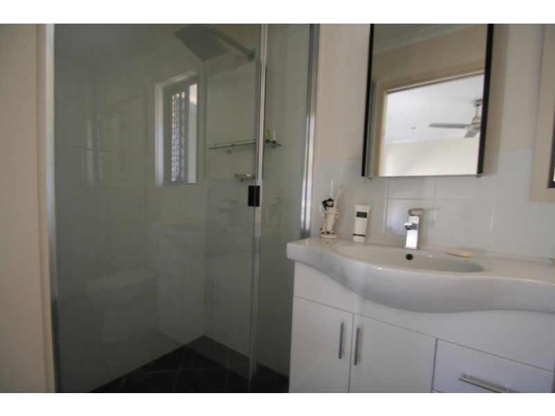 Unit 1/1 Charolais Place, Emerald QLD 4720
