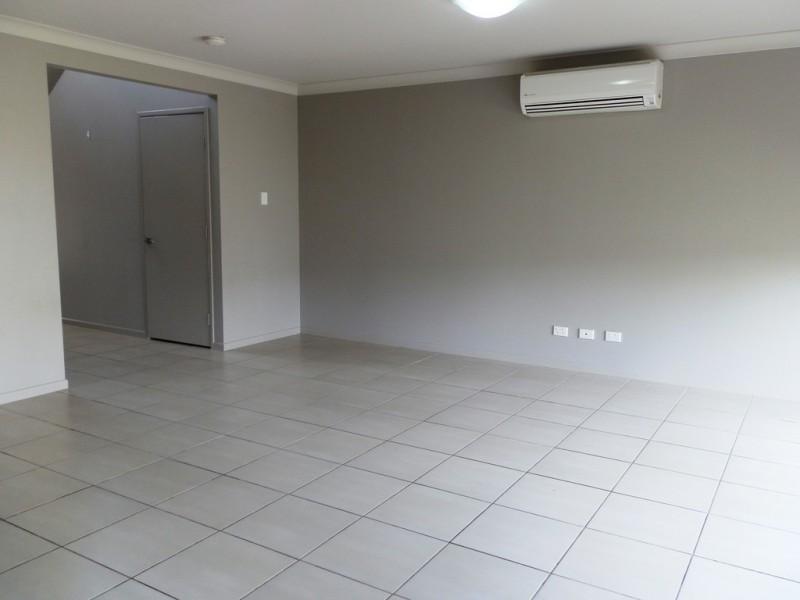 2/44 Kassidy Drive, Emerald QLD 4720