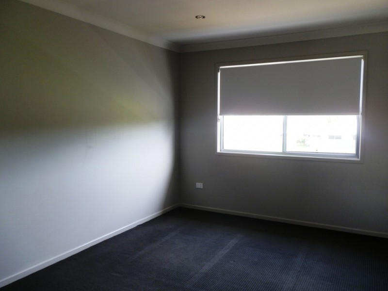 2/44 Kassidy Drive, Emerald QLD 4720