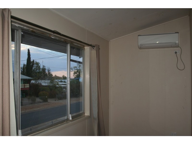 11 MCLEAN STREET, Capella QLD 4723