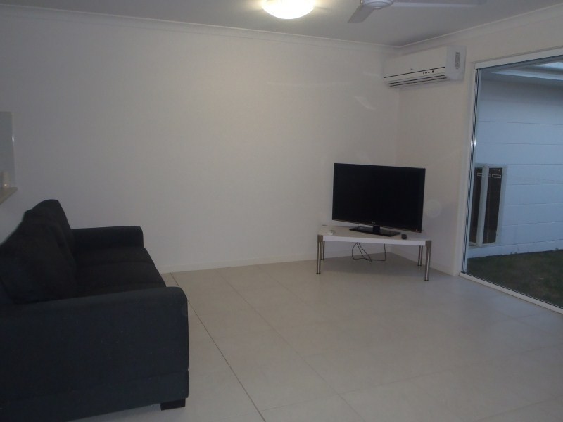 1/38 Lakeside Drive, Emerald QLD 4720