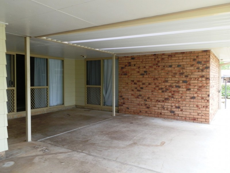 14 Jacqueline Drive, Emerald QLD 4720