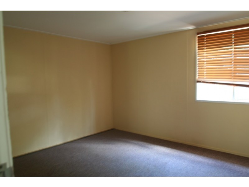 20 Roseanne Road, Emerald QLD 4720