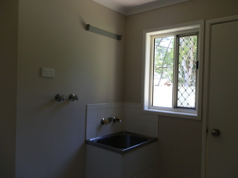 75 Staal Crescent, Emerald QLD 4720