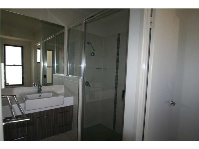 23 Moriarty Street, Emerald QLD 4720