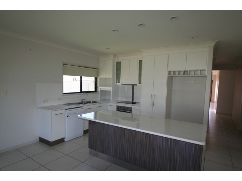 23 Moriarty Street, Emerald QLD 4720