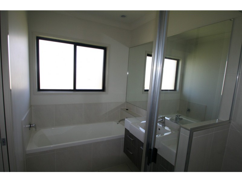 23 Moriarty Street, Emerald QLD 4720