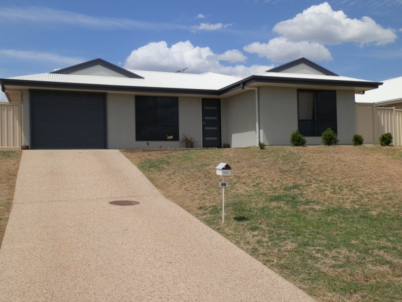 24 Scenic Drive, Emerald QLD 4720