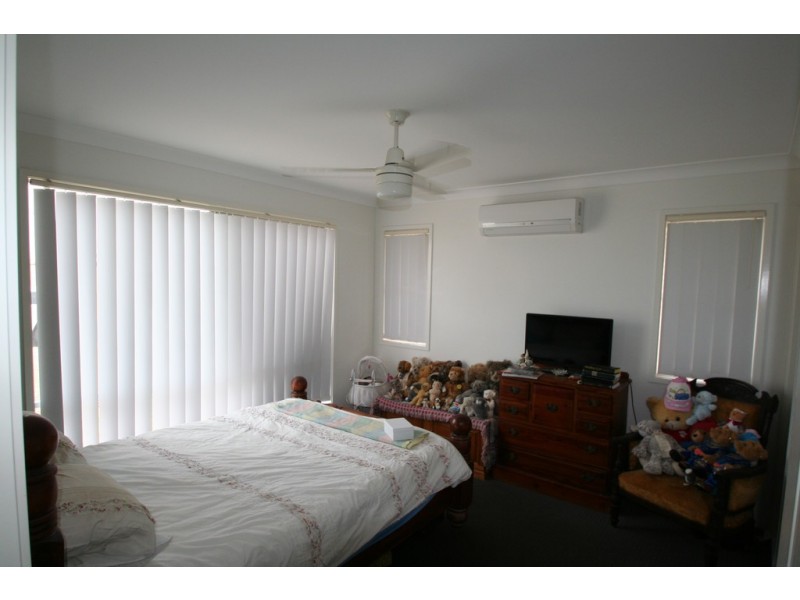 11 Windermere, Emerald QLD 4720