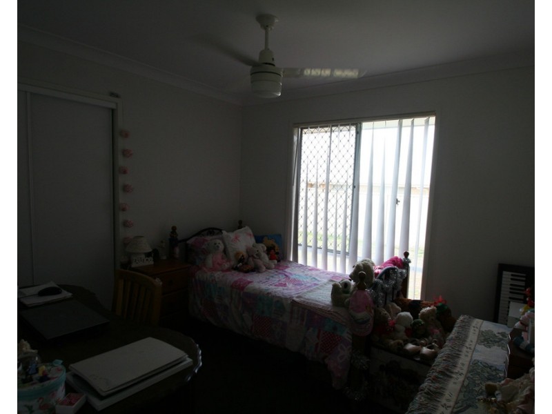 11 Windermere, Emerald QLD 4720