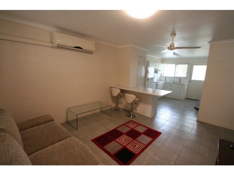 2/1 Creek Street, Emerald QLD 4720